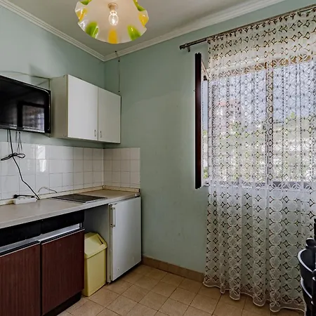 183e Завалатица